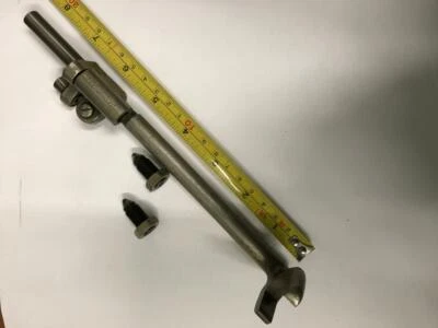 Montgomery Wards UHT J252C (1950's eary 1960's) Feed Lifting Rock Shaft (*CI*) - Image 1 of 4