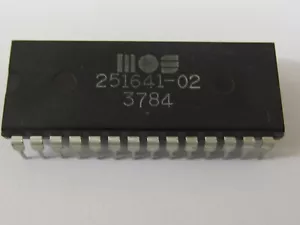 251641-02 - MOS DIP28 - PLA für COMMODORE - Picture 1 of 2