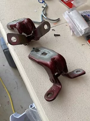 For Chevy Malibu Volt 16-20 GM Original Front Driver Side Door Hinges Set - Image 1 of 4