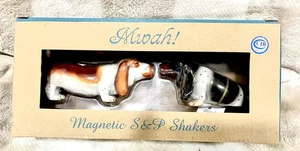 Kissing Basset Hounds Salt & Pepper Shakers - Mwah! by Westland Giftware - Picture 1 of 2
