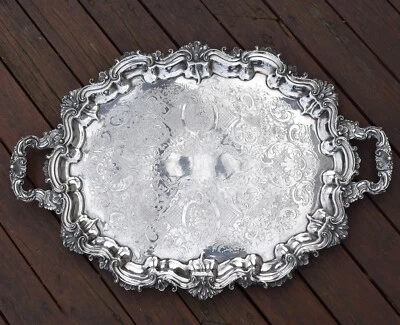 Bandeja para servir Chippendale Butler inglesa plateada sobre cobre 27" de Wallace Foto 1 de 4
