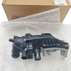 Conjunto bomba de agua y termostato 079121013P para Audi A8 Quattro RS5 S5 (sin tornillo) - Imagen 1 de 8