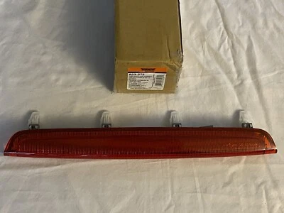Tercera luz de freno Dorman 923-272 para Audi A3, Quattro 2006-2013 y S3 2008-2012 Foto 1 de 4
