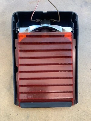 Tercera luz trasera de freno montaje alto 92863106300 1986-1991 Porsche 944 92828 Foto 1 de 4