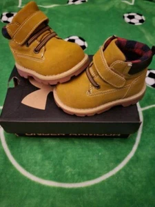 Garanimals Toddler Boots Size 4 Red Plaid Lining - Picture 1 of 4