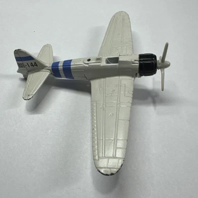 Maisto Mitsubishi Zero Fighter Plane Diecast White Blue B2-I44 Propeller 4” Long - Image 1 of 4
