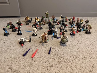 Hasbro: Star Wars - Attacktix Lote de 46 comuns, com 3 raros - Imagem 1 de 4