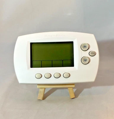 Honeywell Home Smart Series RTH6500WF Wi-Fi Programmable Thermostat w/ Manual - Image 1 of 3