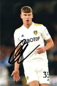 LEEDS UNITED: CHARLIE CRESSWELL SIGNED 6x4 ACTION PHOTO+COA - Picture 1 of 1