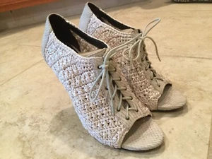Elizabeth and James LONI Macrame Lace Up Open Toe SEXY Booties 9.5 EUC - Picture 1 of 12