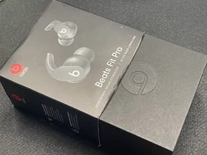 NEW Original Beats Fit Pro Wireless Earbuds by Apple Gray A2578- In Retail Box - Picture 1 of 6