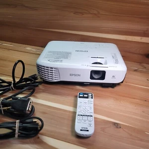 Epson VS250 Portable Projector 3200 Lumens HDMI HD 1080P 0 Lamp Hours H838A - Picture 1 of 18
