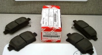 Toyota Prius 2001 - 2009 Front Brake Pad Set Genuine OEM 04465-17140 Echo 01-05 - Image 1 of 3