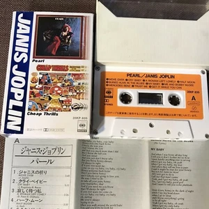 JANIS JOPLIN Pearl+Cheap Thrills JAPAN 2 in 1 CASSETTE 35KP835 SLIP CASE+INSERT  - Picture 1 of 6