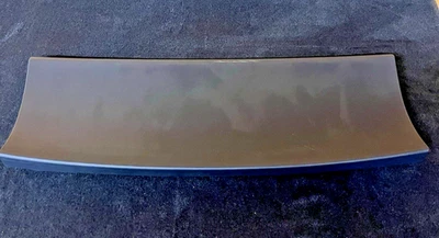 Painel de acabamento de janela Volkswagen Beetle escotilha traseira/tronco 2012-2019 fabricante de equipamento original - Imagem 1 de 4