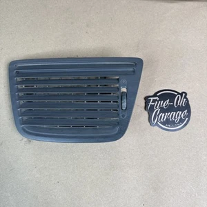 1992-1995 Honda Civic Center Dash Vent Dashboard Top Air Vent OEM Gray - Picture 1 of 7