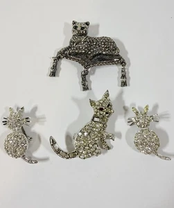 Lotto 4 gatti Avon sdraiati su cuscino gatti strass con spilla coda mobile - Foto 1 di 22