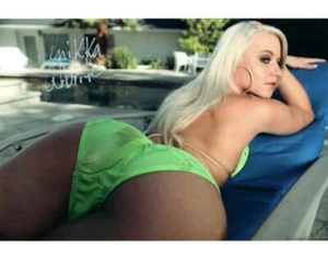 Anikka Albrite Signed 8x10 Photo MUST SEE very nice autographed + COA - Foto 1 di 1