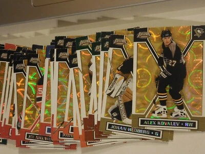 2002/2003 Pacific Exclusive Gold Parallel's U PICK - Image 1 of 2