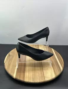 Clarks Court Shoes Size 5.5 E Women Black Leather Cone Heel Almond Toe Slip On - Picture 1 of 15