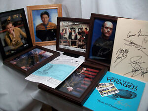 Signed Autographed photos script Star Trek William Shatner Robert Picardo Rayner
