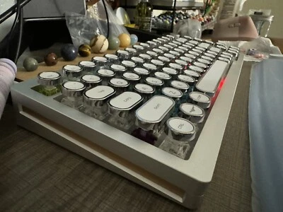 Monsgeek M1 Silver Gasket Keyboard 75% CNC Aluminum Wireless Hot Swap Full Built - Image 1 of 4