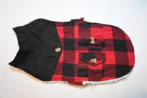 Markenloser rot & schwarz karierter Hundemantel mit Sherpa-Imitatfutter, klein - Bild 1 von 3
