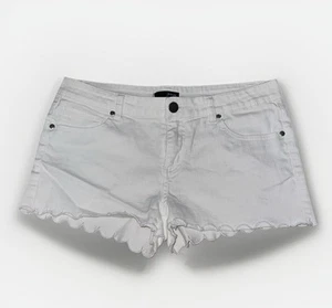 Aqua Woman’s White Shorts 🩳 Size 30 - Picture 1 of 4