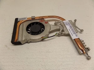 Disipador térmico CPU Dell OEM XPS M1330 Inspiron 1318 con ventilador - 0YT243 YT243 - Imagen 1 de 1