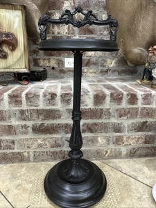 ANTIQUE VINTAGE Black CAST IRON SMOKE STAND ASHTRAY - Picture 1 of 6