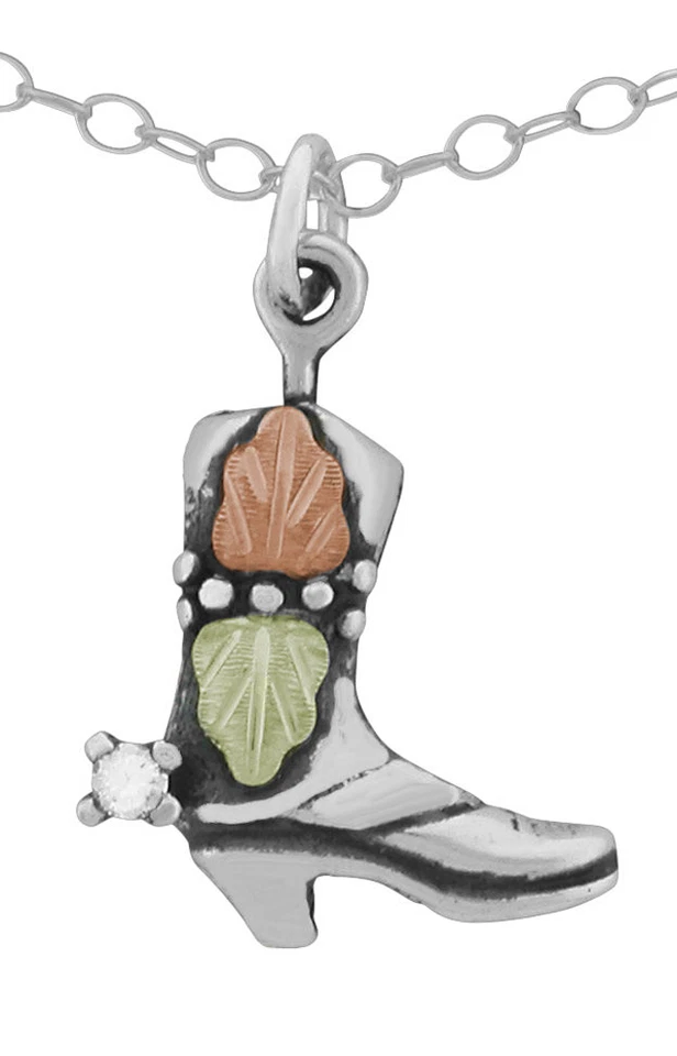 Bota Dakota Black Hills dorada plata envejecida con colgante de circonita cúbica creado en laboratorio GSP160CZW Foto 1 de 1