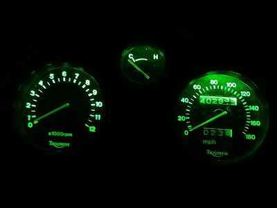 Светодиодные часы обновление набор lightenUPgrade зеленый TRIUMPH T3 TRIDENT 750 900. - Изображение 1 из 4