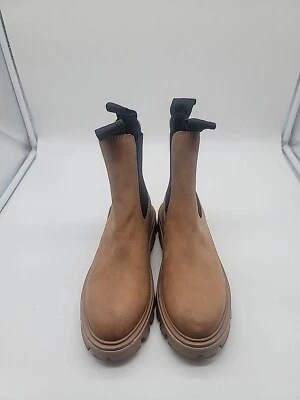 Rag & Bone Quest Chelsea Leather Boots In Camel Size: 37 (US 7) Display Model  - Image 1 of 4