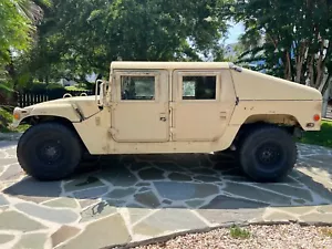 *1,300 Miles* 2001 AM General USMC Humvee 4 Door Hard Top, Slant Back, Excellent - Picture 1 of 11