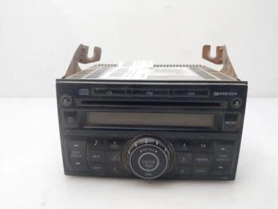 28185EB40B Autoradio pour NISSAN NAVARA PICKUP (D40M) Double Cab XE 4X4 8238116 - Photo 1/4