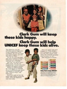 Vintage advertising print the Candy CLARK Gum Halloween Children help UNICEF 71 - Picture 1 of 1