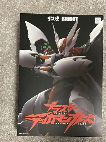 RIOBOT Space Knight Tekkaman Blade Blaster Sentinel Sen-ti-nel 1000 Toys Cover