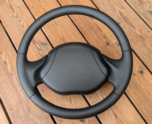 Volant CUIR NEUF pour Iveco Daily III 3 VAN BUS 1999-2006 entièrement noir - Picture 1 of 17