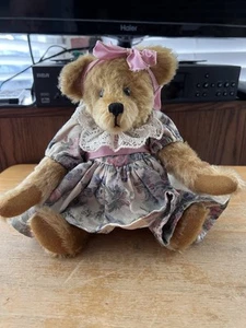 "Oso de peluche Nancy Bears Love-N-Care posible de aproximadamente 10"" de alto" - Imagen 1 de 10