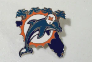 1999 Miami Dolphins NFL Football Pin - Picture 1 of 2