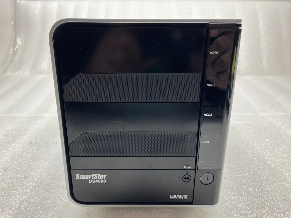 Caja de disco duro Promise Technology, Inc SmartStor DS4600 sin unidades de disco duro Foto 1 de 4