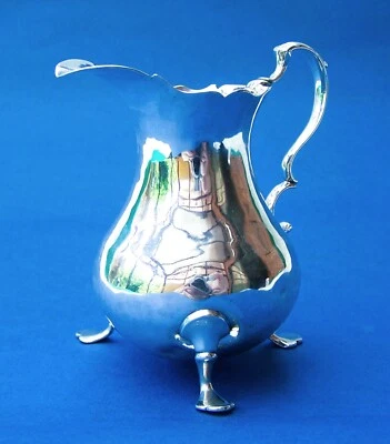 1772 GEORGIAN GEORGE III STERLING SILVER BALUSTER SHAPE CREAM JUG IS & AN LONDON - Image 1 of 4