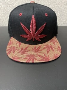 Gorra MARIJUANA Hoja Snapback Cannabis Hierba Brillante Borgoña Y Negra Nueva con Etiquetas - Imagen 1 de 6