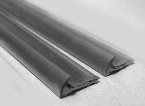 HOLDEN HQ HJ HX HZ WB UTE FRONT DOOR BELT WINDOW WEATHER SEAL RUBBER INNER x 2 - Picture 1 of 5