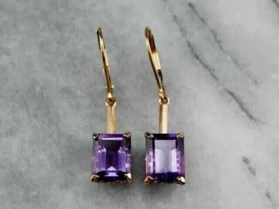 Pendientes colgantes/gotas de amatista de corte esmeralda de 3 quilates enchapados en oro amarillo de 14 quilates Foto 1 de 4