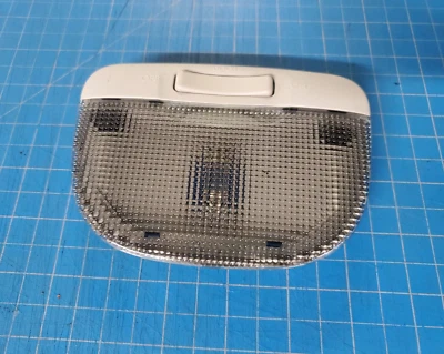 2010 2011 2012 2013 2014 Subaru Legacy Outback cúpula superior luz de lectura lámpara Foto 1 de 3