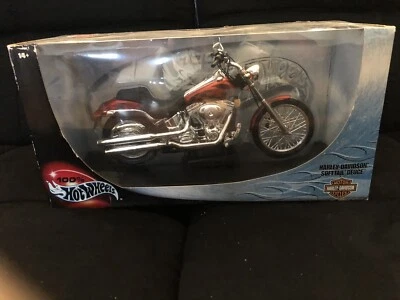 2001 Hot wheels Harley Davidson soft tail deuce 1:10 - Image 1 of 4