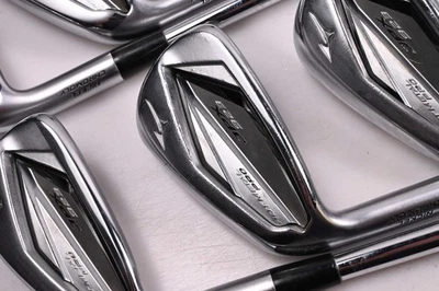 Left Hand Mizuno JPX 923 Hot Metal Pro Irons / 6-PW / Stiff Flex Dynamic Gold - Image 1 of 4