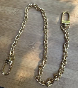 Louis Vuitton purse chain - gold tone - heavy and gorgeous! 21-22” - Picture 1 of 4
