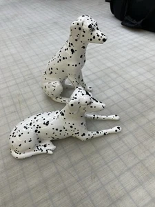 Pr Vintage Dalmatiner Hunde. Keramik. Schöne Details. 6,4" hoch 5" Länge.8,2" Länge - Bild 1 von 15